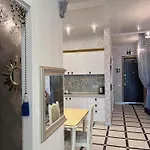 Otrada две спальни на французском бульваре, Centre, Delux большой * أوديسا